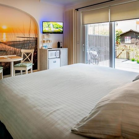 Vikingen Bed & Breakfast Westende-Bad Exterior photo