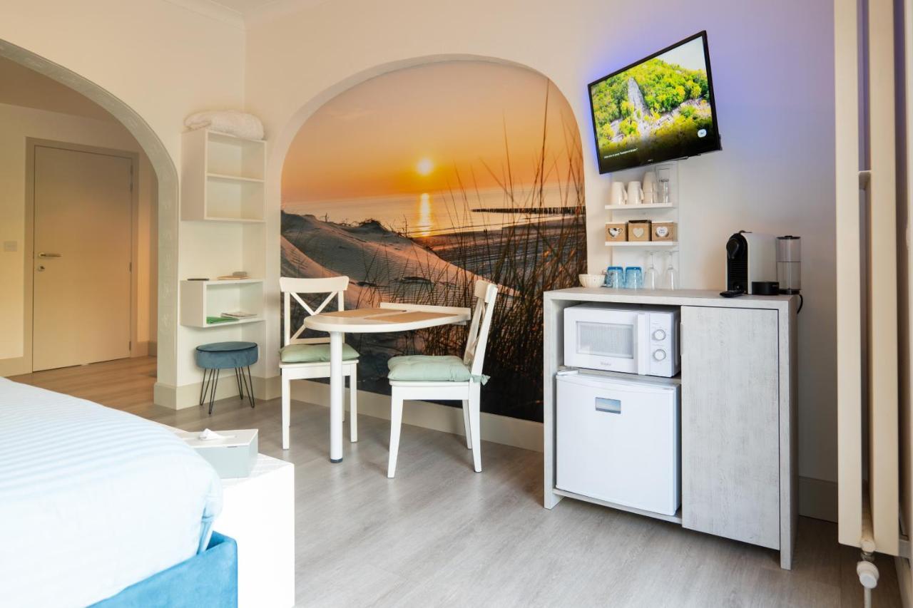 Vikingen Bed & Breakfast Westende-Bad Exterior photo